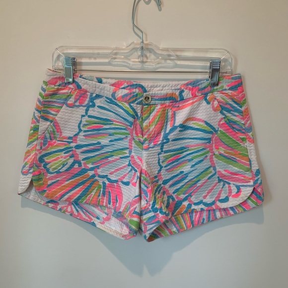Lily Pulitzer Shellabrate Shorts in Size 2 - Picture 3 of 15